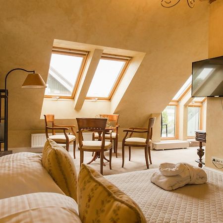 Apvalaus Stalo Klubas Gastro & Spa Hotel Trakai Kültér fotó
