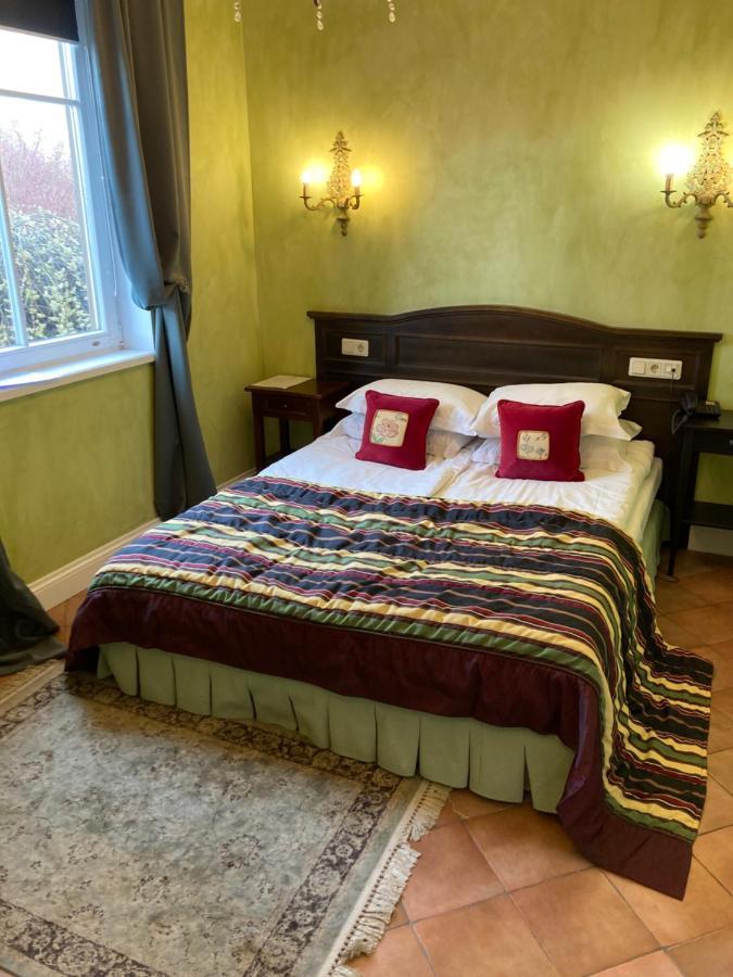 Apvalaus Stalo Klubas Gastro & Spa Hotel Trakai Kültér fotó