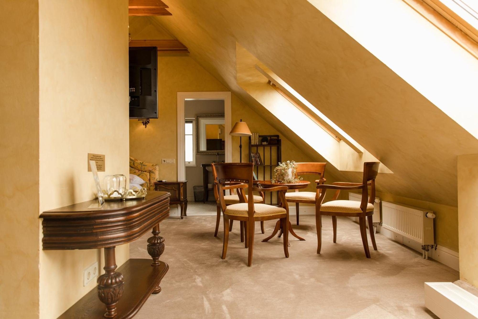 Apvalaus Stalo Klubas Gastro & Spa Hotel Trakai Kültér fotó